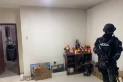 Durante los allanamientos encontraron una imagen de la Santa Muerte.