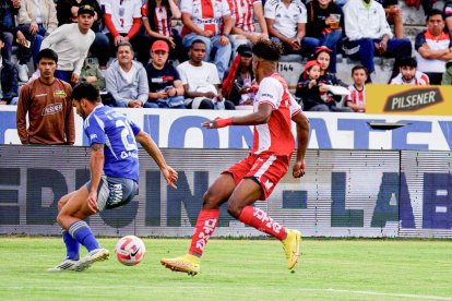Técnico Universitario vs Emelec por la fecha 25 de LigaPro