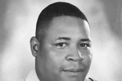 El policía en servicio pasivo Robert David Gutiérrez Hurtado, de 49 años, se encuentra entre las víctimas. Es oriundo de San Lorenzo, Esmeraldas.