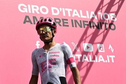 Richard Carapaz pone la mirada en el Campeonato del Mundo.