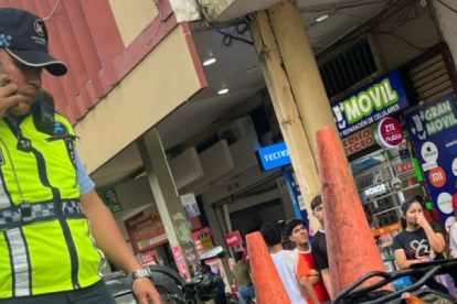 Un agente de tránsito estaba en el lugar de los hechos.