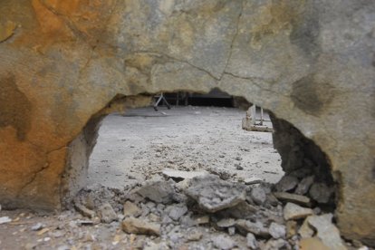 Daños en el sitio del atentado.