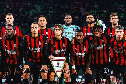 El AC Milan de Pervis Estupiñán quiere empezar con éxito su camino en la Serie A italiana 2025-26.