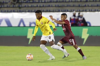 Jugadores de Barcelona sacaron el resultado en Quito.