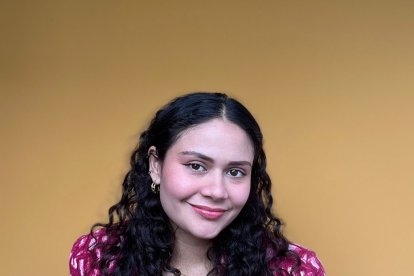 Samantha Campo comparte tips, experiencias y opiniones en su cuenta de TikTok sobre finanzas.