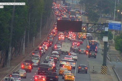 El suceso provocó tráfico vehicular.