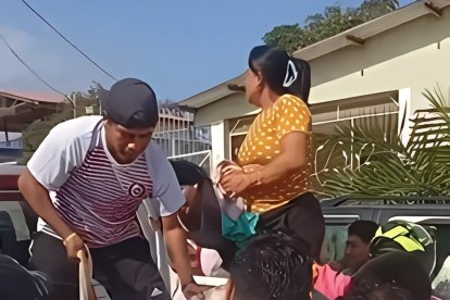 A pesar del esfuerzo de los comuneros por salvar a uno de los heridos, la víctima no resistió.