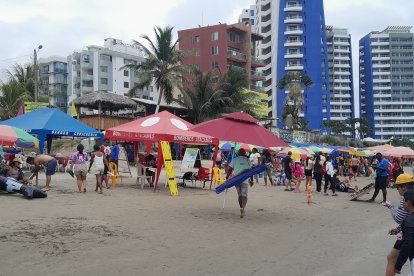 Unos 200.000 turistas visitaron las playas de la provincia de Esmeraldas durante este último fin de semana de temporada.
