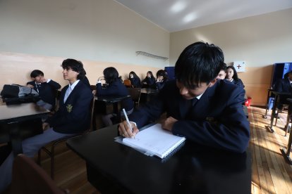 Más de 1,7 millones de estudiantes regresaron a clases en el régimen Sierra-Amazonía