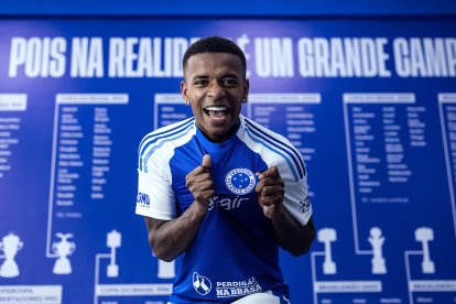 Keny Arroyo, nuevo atacante del Cruzeiro.
