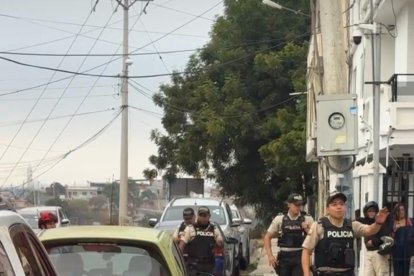 La Policía inicia acciones para dar con los responsables del crimen.