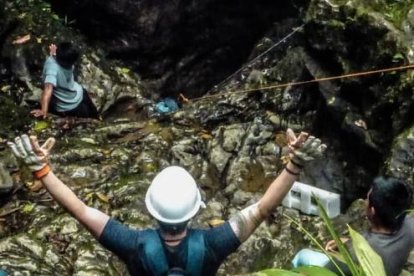 Carlos Núnez asegura haber visto luces inteligentes en la cueva de los Tayos.