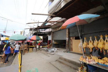 Comerciantes son extorsionados a diario en la Entrada de la 8.