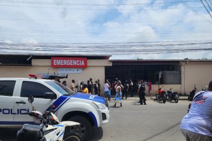 La víctima fue trasladada al hospital padre Alberto Buffoni, en Quinindé, a donde llegó son signos vitales.