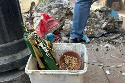 La Santa Muerte es una figura religiosa y deidad popular, principalmente en México y América Latina.