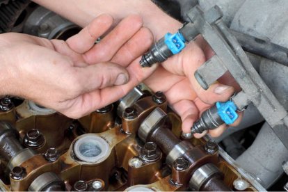 Una inspección visual permite identificar un inyector tapado.