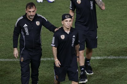 Yeferson Sotelo de la selección de Venezuela tras el último partido.