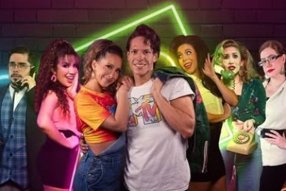 El elenco que participará en la obra musical.