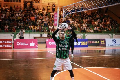 Culebrilla, el volador de Tsáchilas fue la figura de la primera final, jugando lesionado.