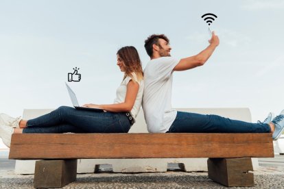 Mantenerse conectado es esencial en la era digital.