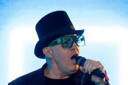 El cantante ecuatoriano Mike Albornoz fallece a los 80 años.