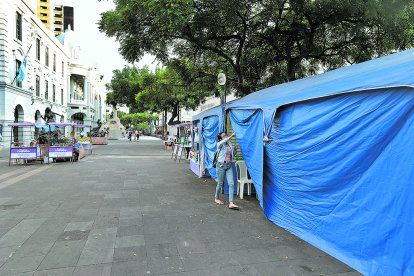 Algunas ferias de emprendedores también cierran temprano. Se esperan otras acciones.