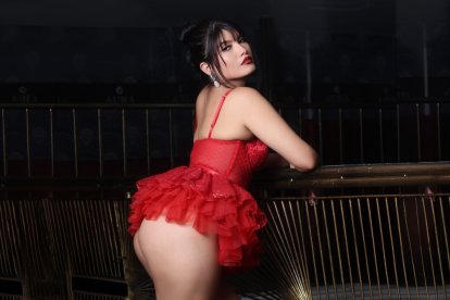 El micro tutú se suma a la lencería súper sexy.