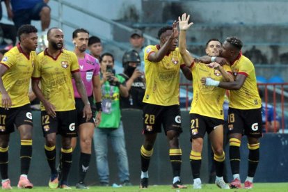 El Clásico del Astillero dejó con el ánimo arriba a Barcelona para el hexagonal.