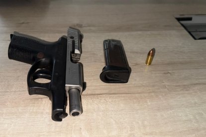 Esta fue el arma que se le encontró  uno de ellos.