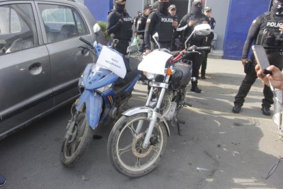 Algunas motos se incautaron en la incursión de la Policía a diferentes sectores de Durán.