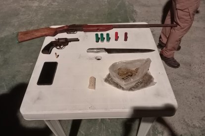 Las evidencias fueron presentadas por la Policía Nacional y entregadas en cadena de custodia.