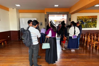 Varias personas se reunieron en Riobamba por las nuevas medidas del Gobierno.