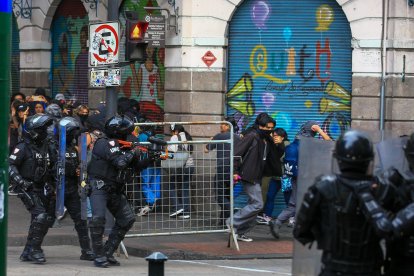 Toque de queda en Ecuador a raíz de protestas y desmanes.