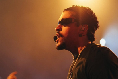 Bad Bunny cierra su exitosa residencia con un show gratuito transmitido en vivo desde el Coliseo José Miguel Agrelot en Puerto Rico.