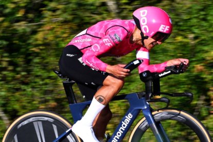 Richard Carapaz tuvo una gran actuación en la contrarreloj.