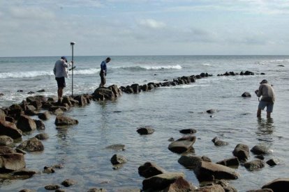 En los antiguos corrales marinos pueden pescar.