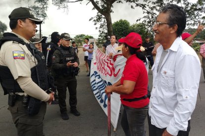Desmanes y aprehendidos marcaron la jornada del plantón.