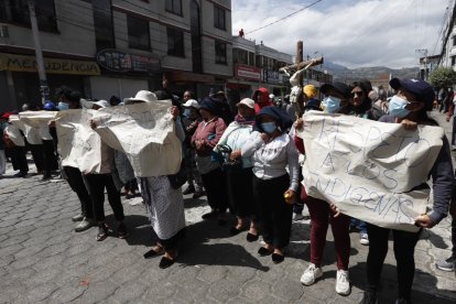 Hay protestas en Otavalo mientras Daniel Noboa cumple agenda.