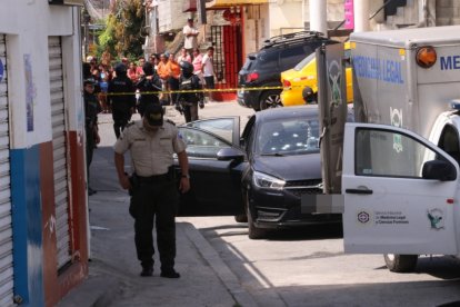 Policías recabaron 19 indicios balísticos.