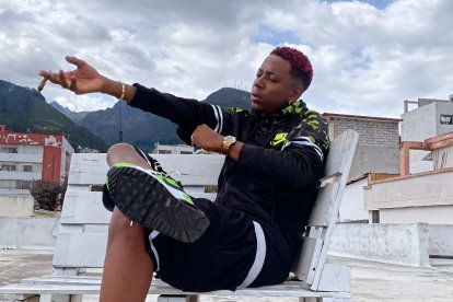 Riker Emilio Valencia Ramírez, cuyo nombre artístico era Magnus R Troy, era un reconocido cantante esmeraldeño del género dancehall.