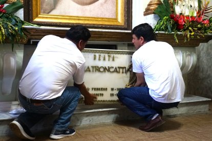 En julio pasado hicieron la verificación  de los restos mortales de la misionera.