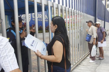 En las instalaciones del nuevo Municipio de Durán no hubo atención en ninguna de sus áreas.
