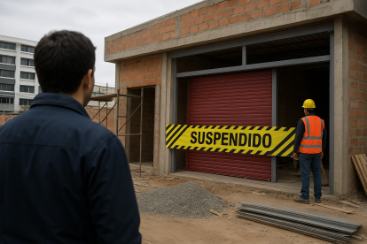 En Quito, se advierte sobre sanciones por construcción ilegal en La Floresta.