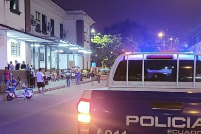 Ambos iban en una motocicleta cuando les dispararon.