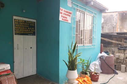 La vivienda donde fue asesinada una familia, el 3 de septiembre, tenía versículos bíblicos.