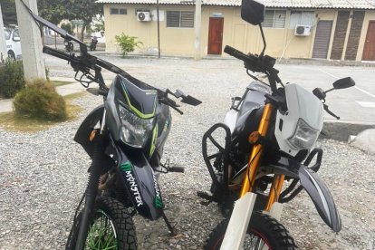 Las dos motos decomisadas a los aprehendidos habrían sido utilizadas en varios asesinatos