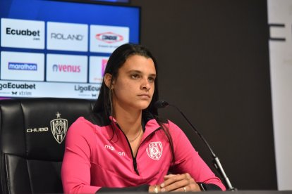 La goleadora cubana Cecil Aldana llegó como refuerzo a Dragonas IDV.