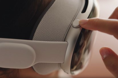 Las Vision Pro quedan en pausa mientras Apple acelera el desarrollo de nuevas gafas con IA.