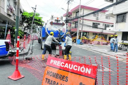 Trabajadores de la concesionaria de agua han sufrido asaltos y extorsiones en áreas conflictivas de Guayaquil.