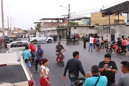 Vecinos estaban asustados por la balacera que cobró la vida de los mecánicos.